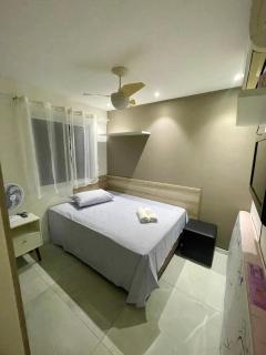 Apto 3 quartos, beira mar, completo - 2