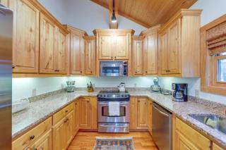 Golf, Hike and Trout Fish Mtn-View Cashiers Retreat - 2