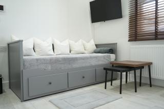 Concept Room 3 Executive Double Enfield Town - 6