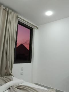 mass sphinx & pyramid stay - 2
