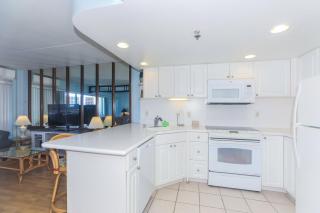 Ilikai Tower 720 Lagoon View 1BR - 5