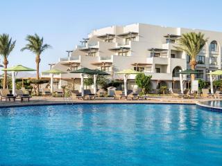 Movenpick Waterpark Resort & Spa Soma Bay - 8