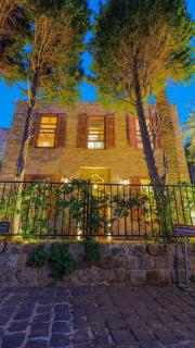 Dar Asmat Batroun Charming 3-Bedroom Stone Home Steps from Old Town & Beach - 7