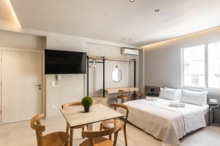 Noima Luxury Suites - 2