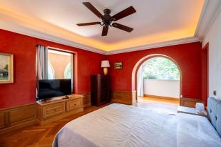 Maison de Charme au Cœur d'un Écrin de Verdure - 3