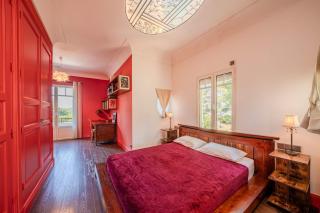 Maison de Charme au Cœur d'un Écrin de Verdure - 1