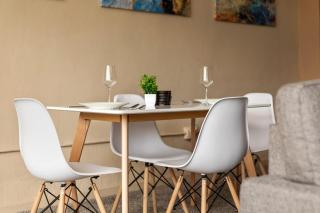 Spacious Downtown Loft Bunkbeds 2 TVs Gym - 5