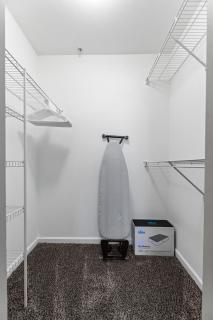 Spacious Downtown Loft Bunkbeds 2 TVs Gym - 1