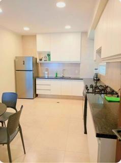 Fantastico, con balcones y bellas vistas - 9