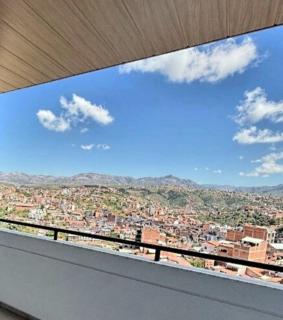 Fantastico, con balcones y bellas vistas - 8