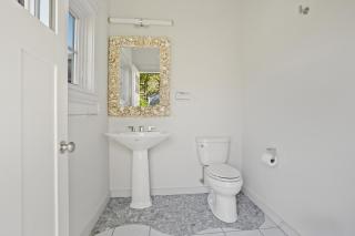 Chilmark Luxury Quansoo Beach Access-4BR - 3