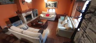 Casa de Abril 2 - 9