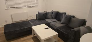 SAV 1 Bed Flat Near Watford Town - 6