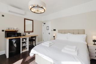 Grace's Guesthouse Room 4 - 5