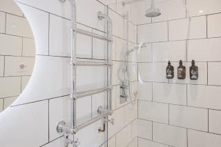 Grace's Guesthouse 68b - 7