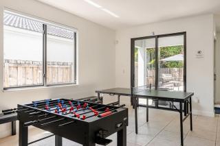 FL1 House NEW Miami Oasis Game Room & Firepit - 3