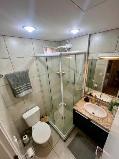 UNU Allianz: Piscina, Academia, Restaurante + - 5