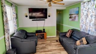 Slice of Heaven on the Lake - 1