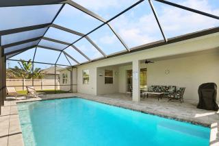 Newer Built-Close to the Beach - 9