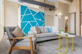 Downtown Gym Sauna Parking Pet Friendly - 5