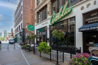 Downtown Gym Sauna Parking Pet Friendly - 1