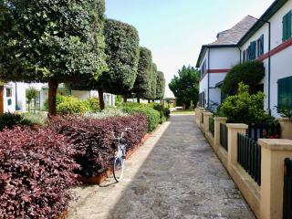 Covas Seabreeze Cottage - 1