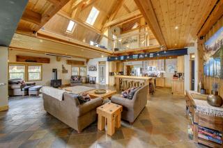 Lake Pend Oreille Oasis Home with Hot Tub and Games - 7