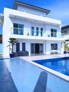 ENZO Hotspring Resort Lakewood - 0
