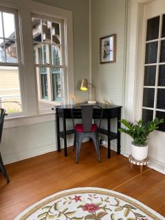Historic Downtown Flat, # 4 - 6