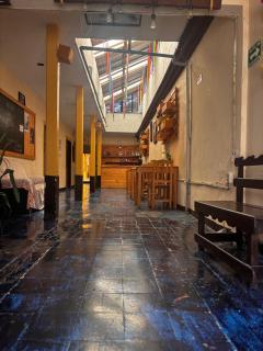 Hostal bruja - 1