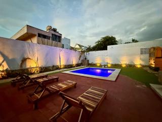 Stylish Apt for 5 Pool & Private Garden - 9