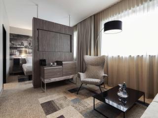 Novotel Duesseldorf Airport - 9
