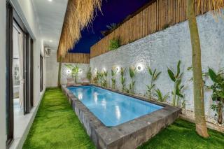 Villa Saffira Cozy 2BR Pool Townhouse, Kerobokan - 6
