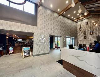 Luxury 3-Bedroom Oceanfront at Grand Cayman Resort - 1
