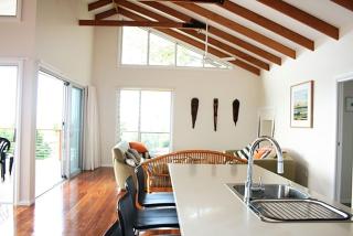Chaddies Beach House - 4