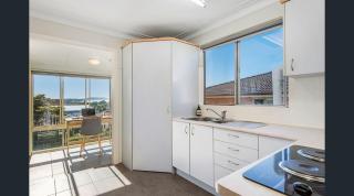 Crescent Escape Crescent Head - 1