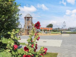 4 star holiday home in FRIEDRICHKOOG - 2