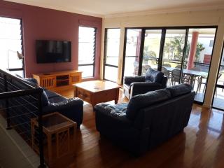 Whispering Seas Crescent Head - 8