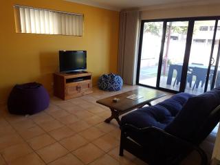 Whispering Seas Crescent Head - 1