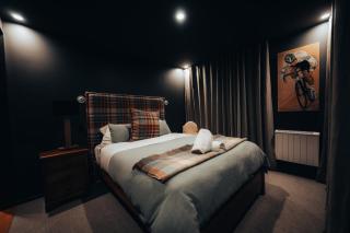 Backcountry hut with a modern twist - 7