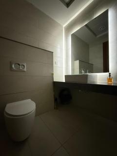 Luxury HighRise Apartment Suites- Near Centaurus - 1