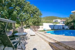 Family-friendly apartments with swimming pool Kastel Novi, Kastela - 22569 - 4