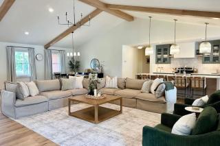 Country Comfort with Pool Family & Groups - 9