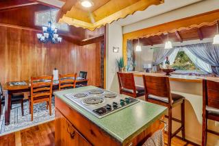 Family-friendly Cabin on the Creek, Close to Town - 7