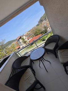 Room accommodates up to 5 complete apartment - 5