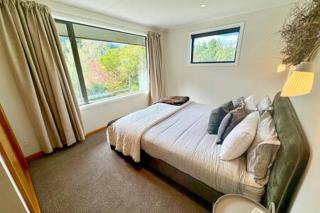 49 Chalet Crescent - 6