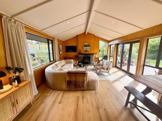 49 Chalet Crescent - 2