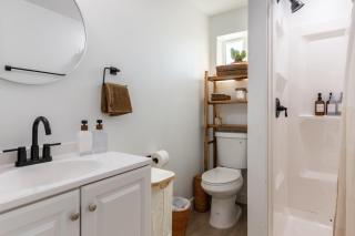 Casita Calma Guesthouse Mins to DT & Airport - 2