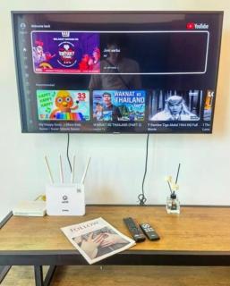 Almas Suites Couple Sunrise Netflix 100mbps BySTAY - 9