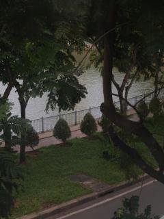 Peaceful studio with river view in the heart of D1 - 9